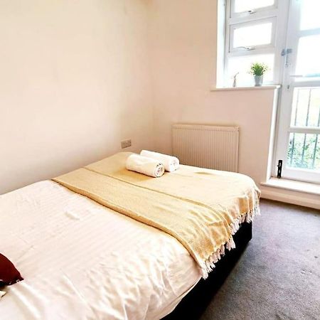 Apartament Aldgate Flats In E1. Londyn Zewnętrze zdjęcie