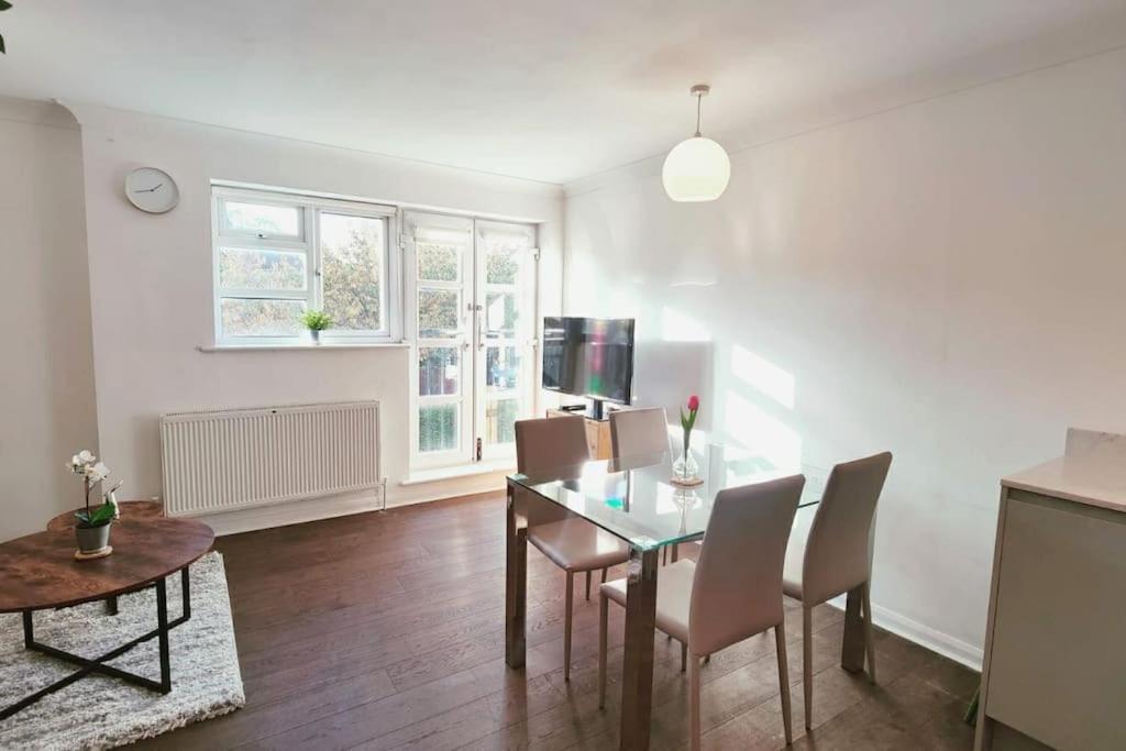 Apartament Aldgate Flats In E1. Londyn Zewnętrze zdjęcie
