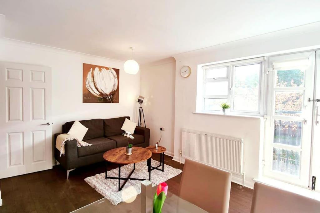 Apartament Aldgate Flats In E1. Londyn Zewnętrze zdjęcie