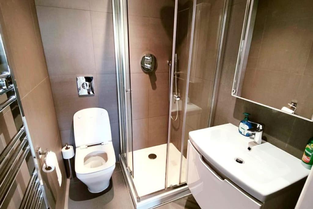 Apartament Aldgate Flats In E1. Londyn Zewnętrze zdjęcie