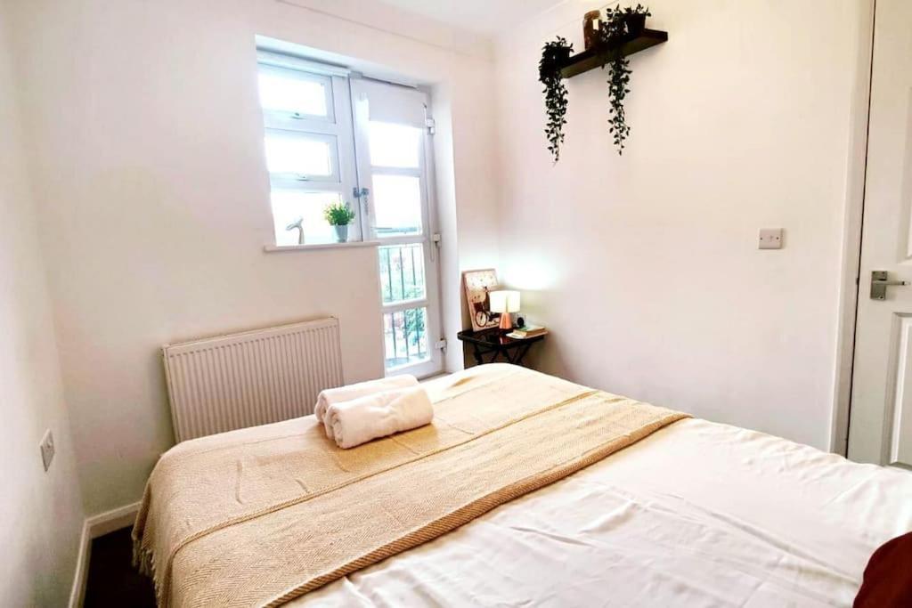 Apartament Aldgate Flats In E1. Londyn Zewnętrze zdjęcie
